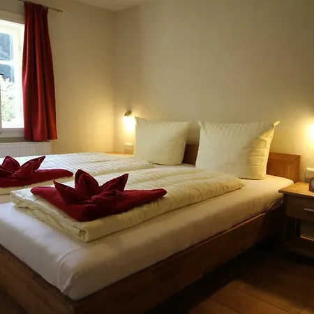 Felsenkeller Bielatal * Rosenthal-Bielatal