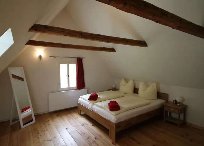 Felsenkeller Bielatal 公寓 *